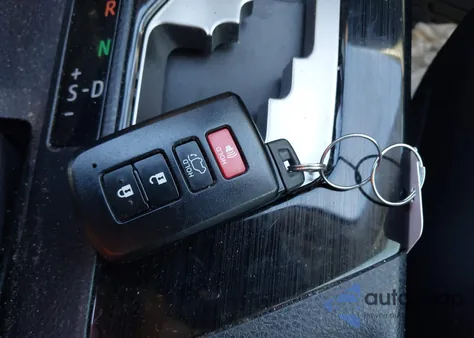 2018 Toyota Rav4 Limited из США, поврежденный, VIN JTMYFREV0JD109126